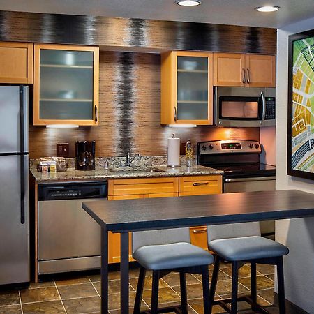 Residence Inn Dallas Las Colinas Ирвинг Экстерьер фото