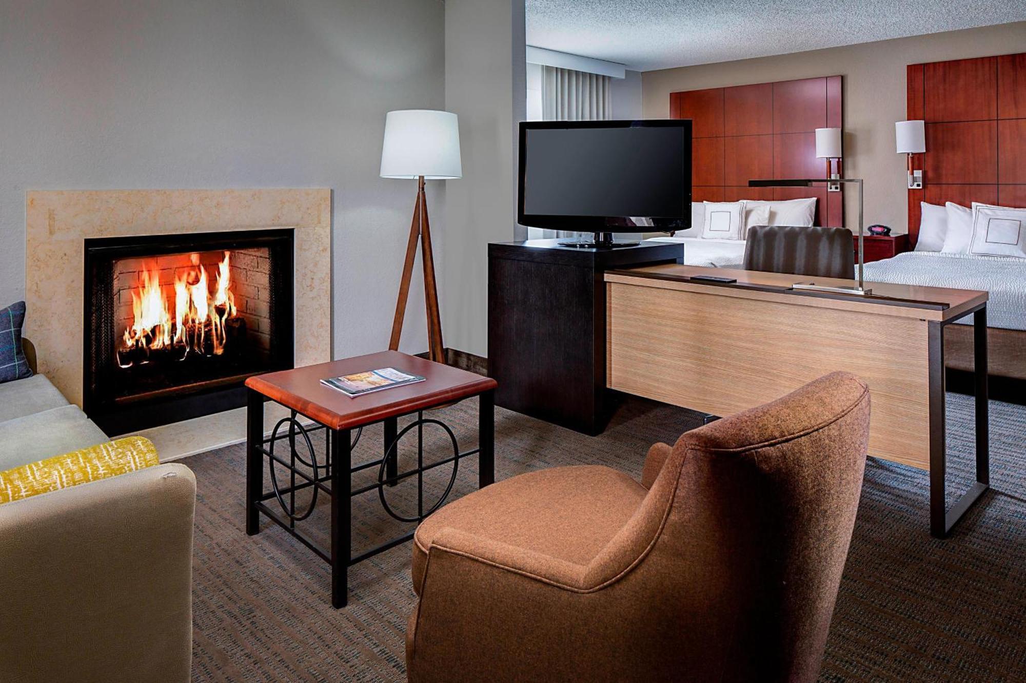 Residence Inn Dallas Las Colinas Ирвинг Экстерьер фото