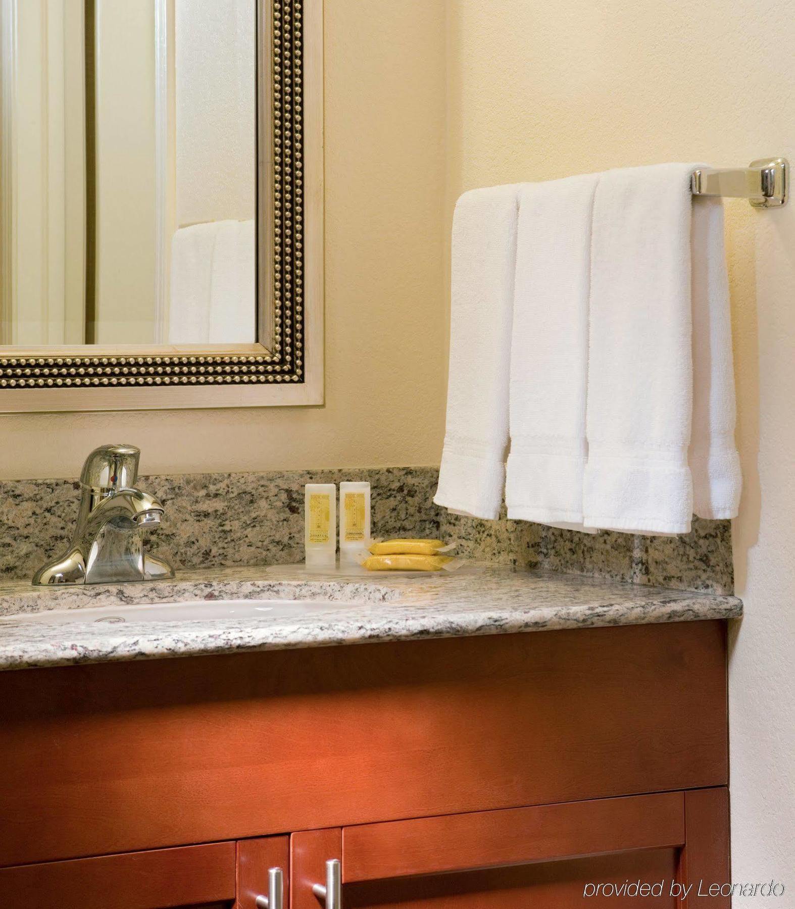Residence Inn Dallas Las Colinas Ирвинг Экстерьер фото